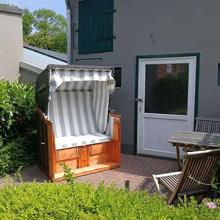 公寓 „landhaus Am Ufer 1“ In 海利根港